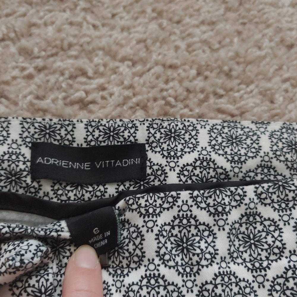 Adrienne Vittadini Size 6 Patterned Slacks - image 2